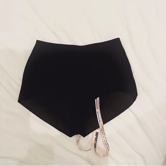 Elegant High Waist Black Women's Shorts - Picture 6 of 6